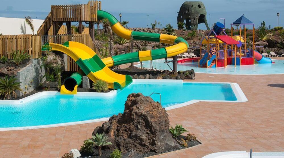 Villa Majanicho Con Piscina Lajares Exteriör bild