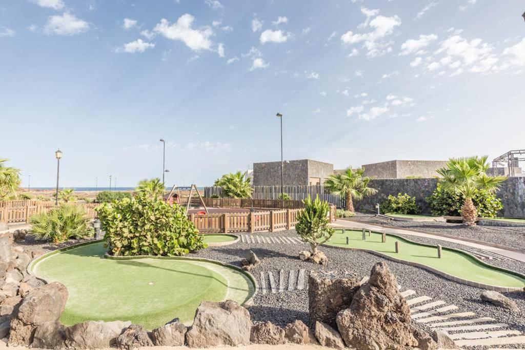 Villa Majanicho Con Piscina Lajares Exteriör bild
